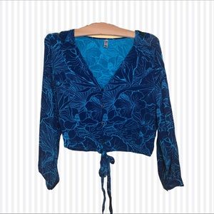 Hawaii’s Finest Blue Floral Uluwehi Crop Blouse